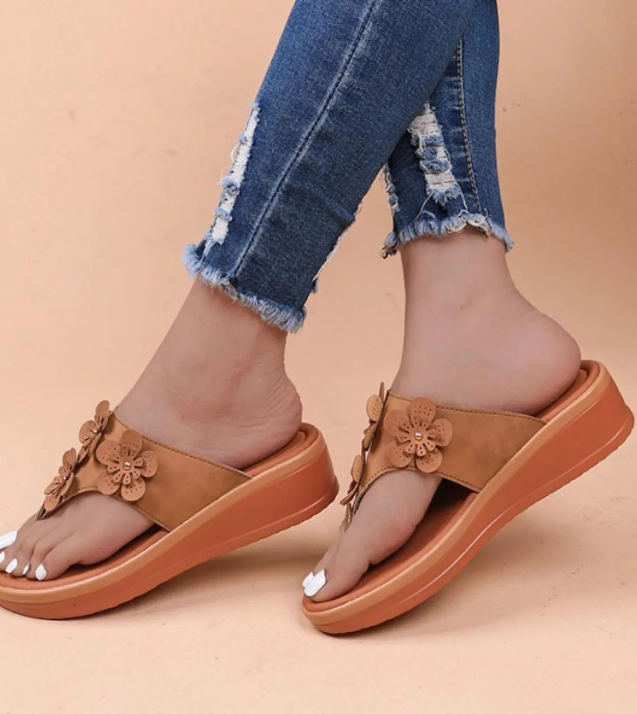 2023 estate nuove donne di moda appartamenti pantofole piattaforma clip toe sandalo tendenza infradito scarpe da spiaggia casual