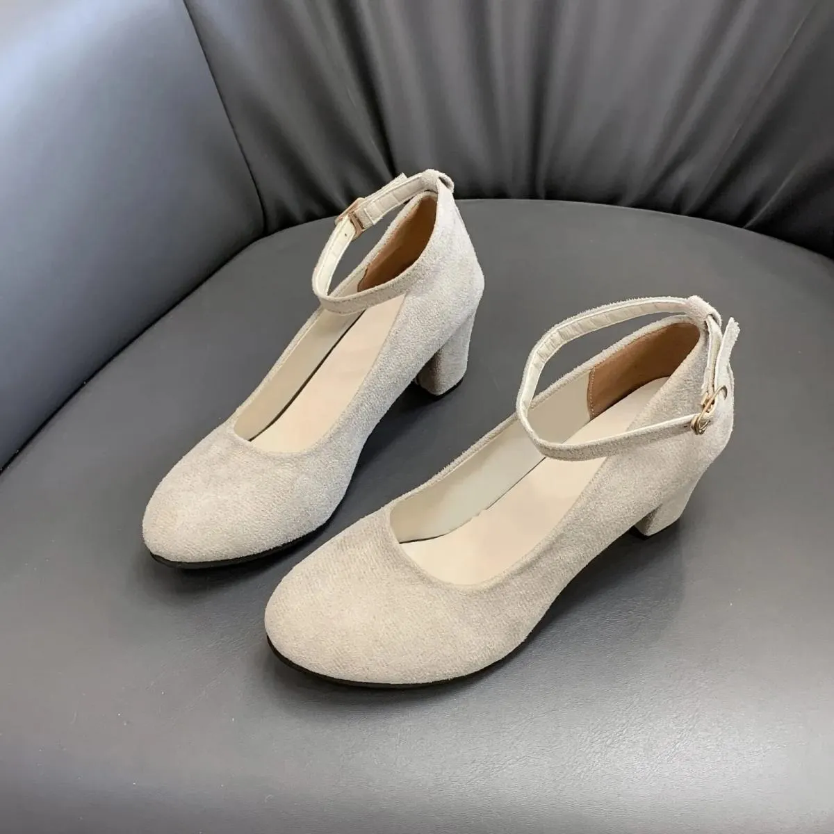Décolleté con cinturino alla caviglia beige e tacchi alti con tacco autunnale Décolleté con punta tonda Scarpe estive femminili