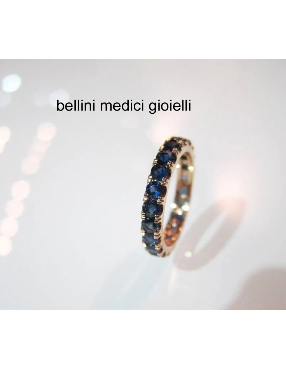 Fedina completa in oro rosa e zaffiri blu