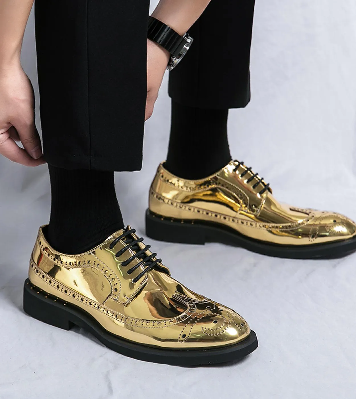 Moda primavera fondo spesso scarpe oxford dorate per uomo scarpe eleganti italiane scarpe da sposa di lusso in pelle moda a punt