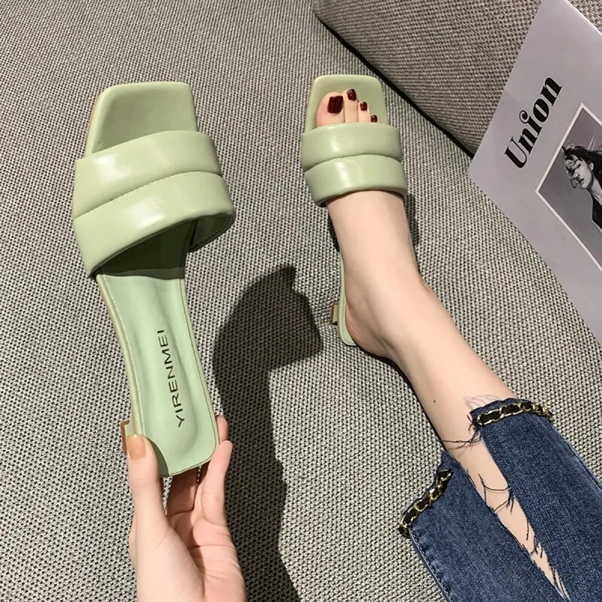 Pantofole da donna stile moda piccole verde fresco punta quadrata ciabatte con tacco basso sandali casual da esterno semplici pu